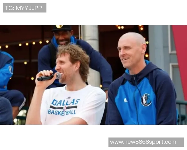 巴特勒盛赞库里：将球交给他后果然奇迹频现