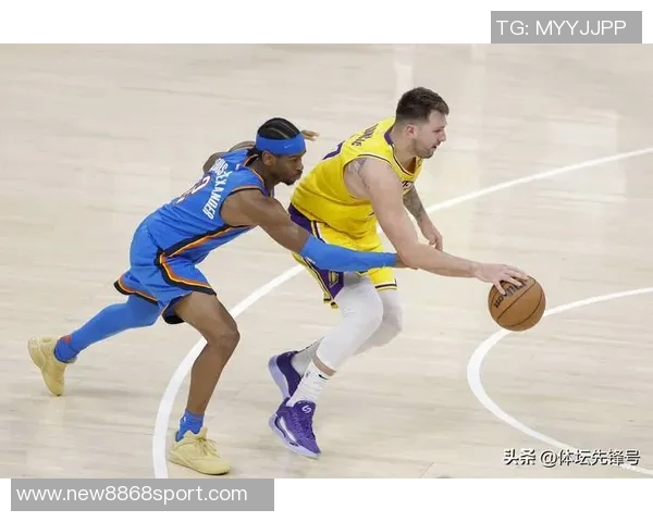 湖人尽管失误频频三分不佳却凭借进攻篮板拼搏奋战